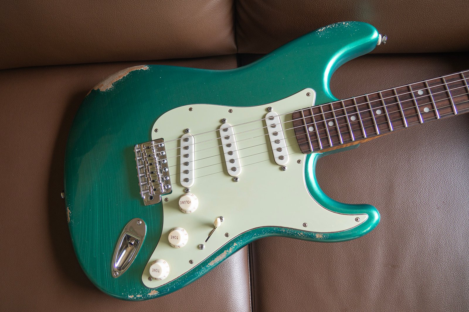 60s' ST Relic Metallic Sherwood Green | ONPA Guitar